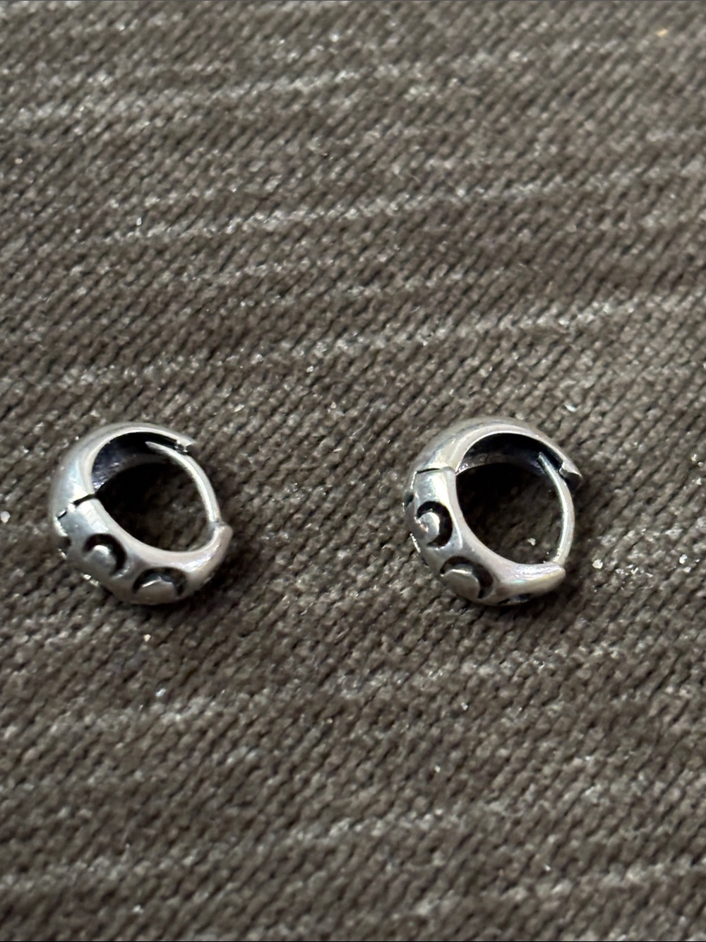 .925 Sterling Silver REVERSIBLE Crescent Moon Earrings Fine Jewelry Artisan Vntg - Picture 4 of 13